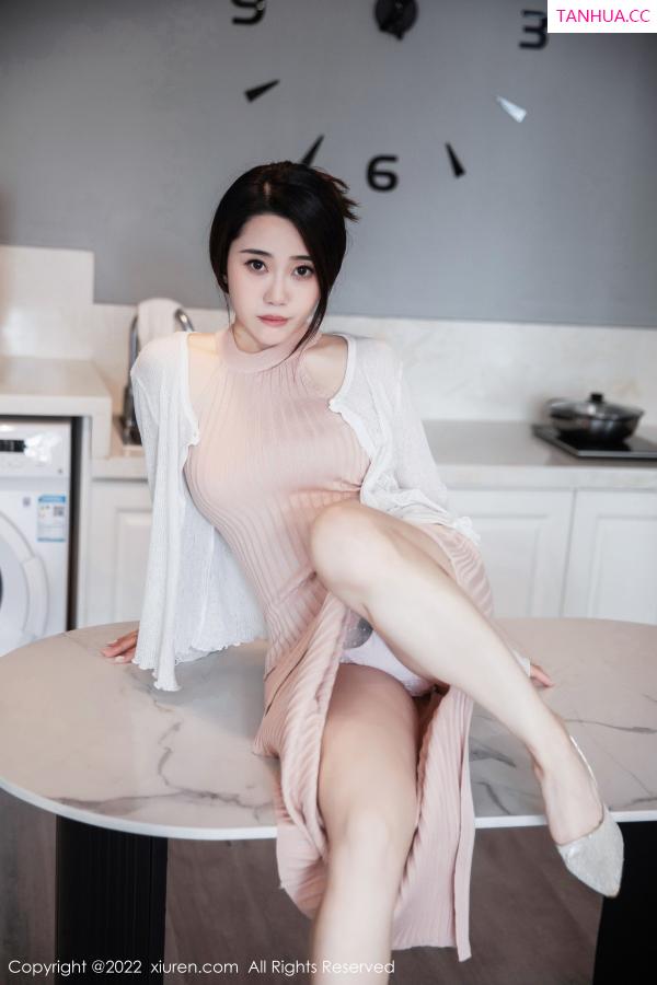  [XiuRen]高清写真图 2022.12.30 No.6066 严利娅Yuliya 丰腴美臀第16张图片